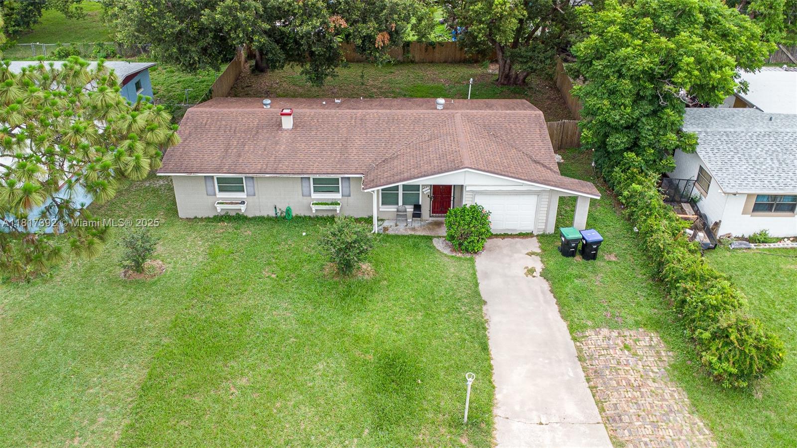 4915 PINE NEEDLE DR