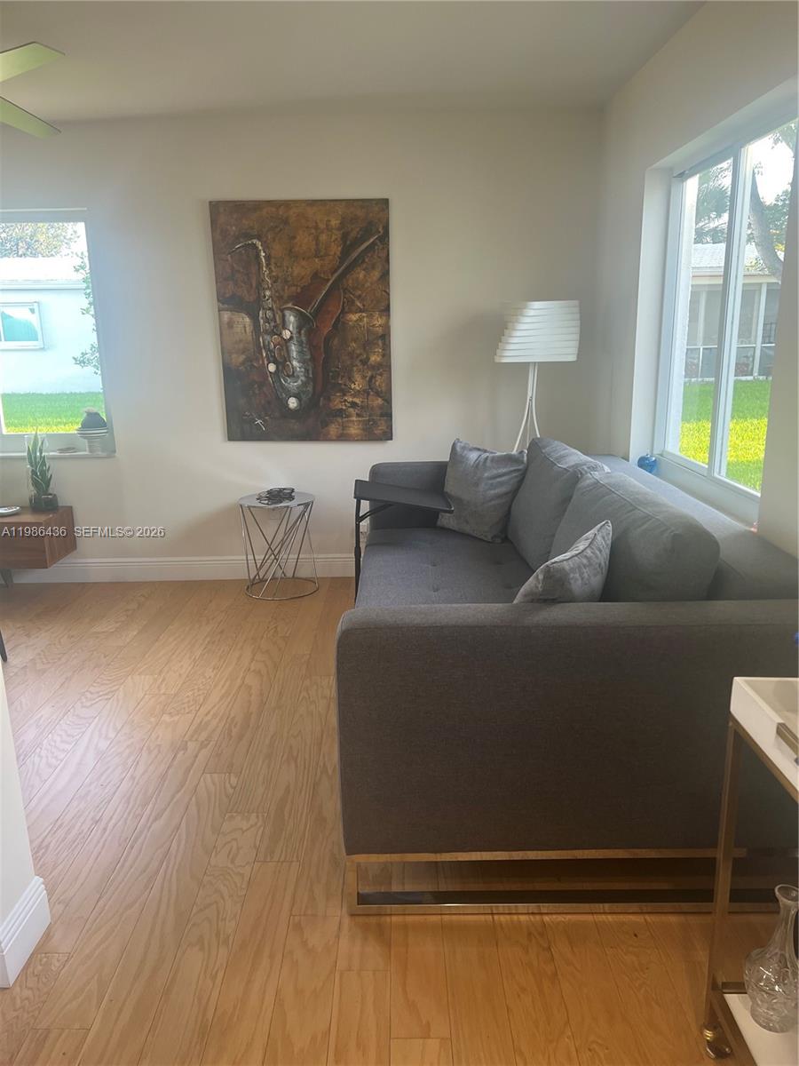 LAUDERDALE WEST 2 SEC - Residential