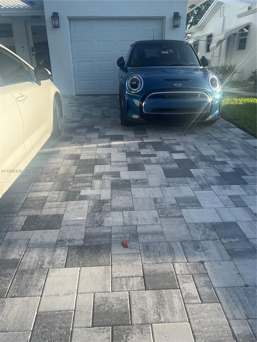 LAUDERDALE WEST 2 SEC - Residential