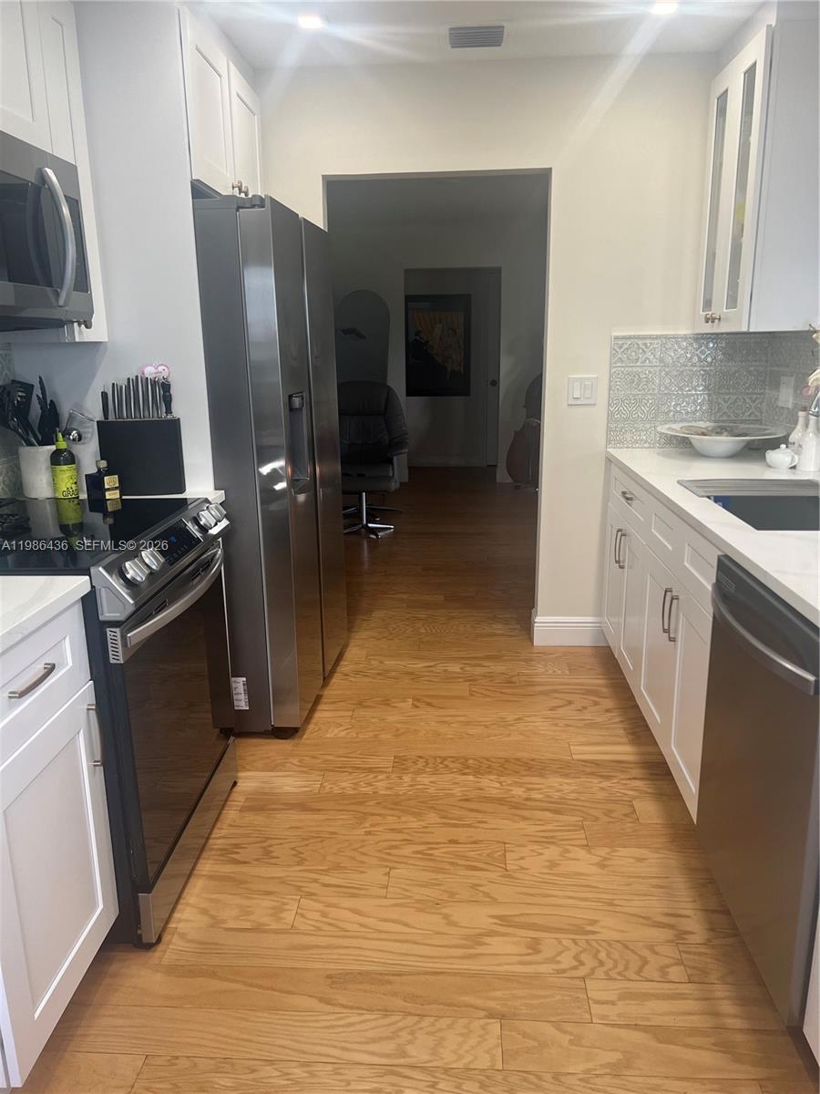 LAUDERDALE WEST 2 SEC - Residential