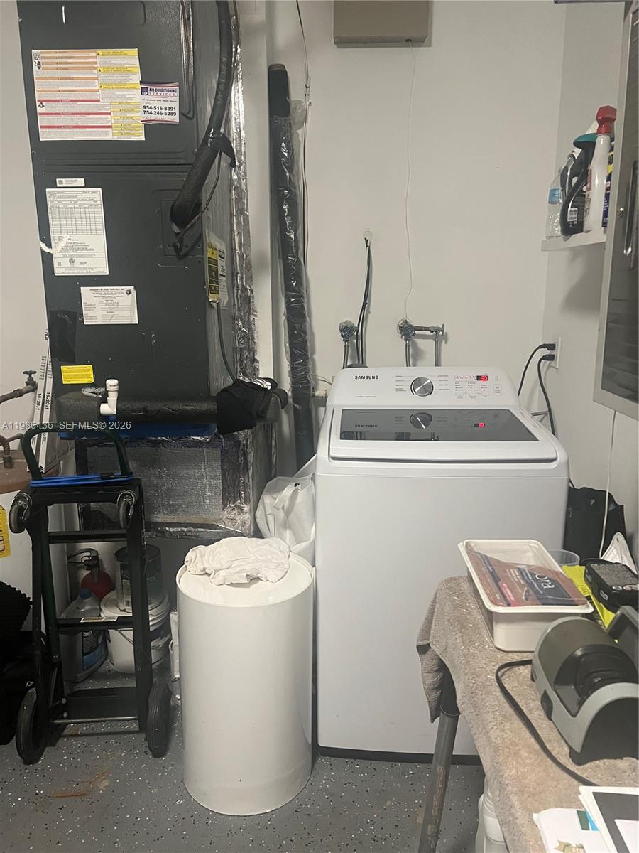 LAUDERDALE WEST 2 SEC - Residential