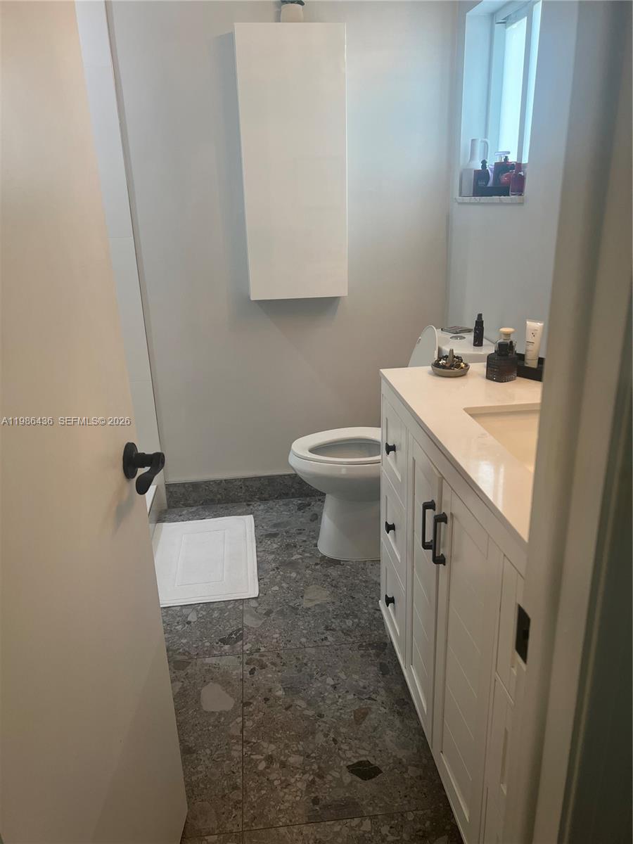 LAUDERDALE WEST 2 SEC - Residential