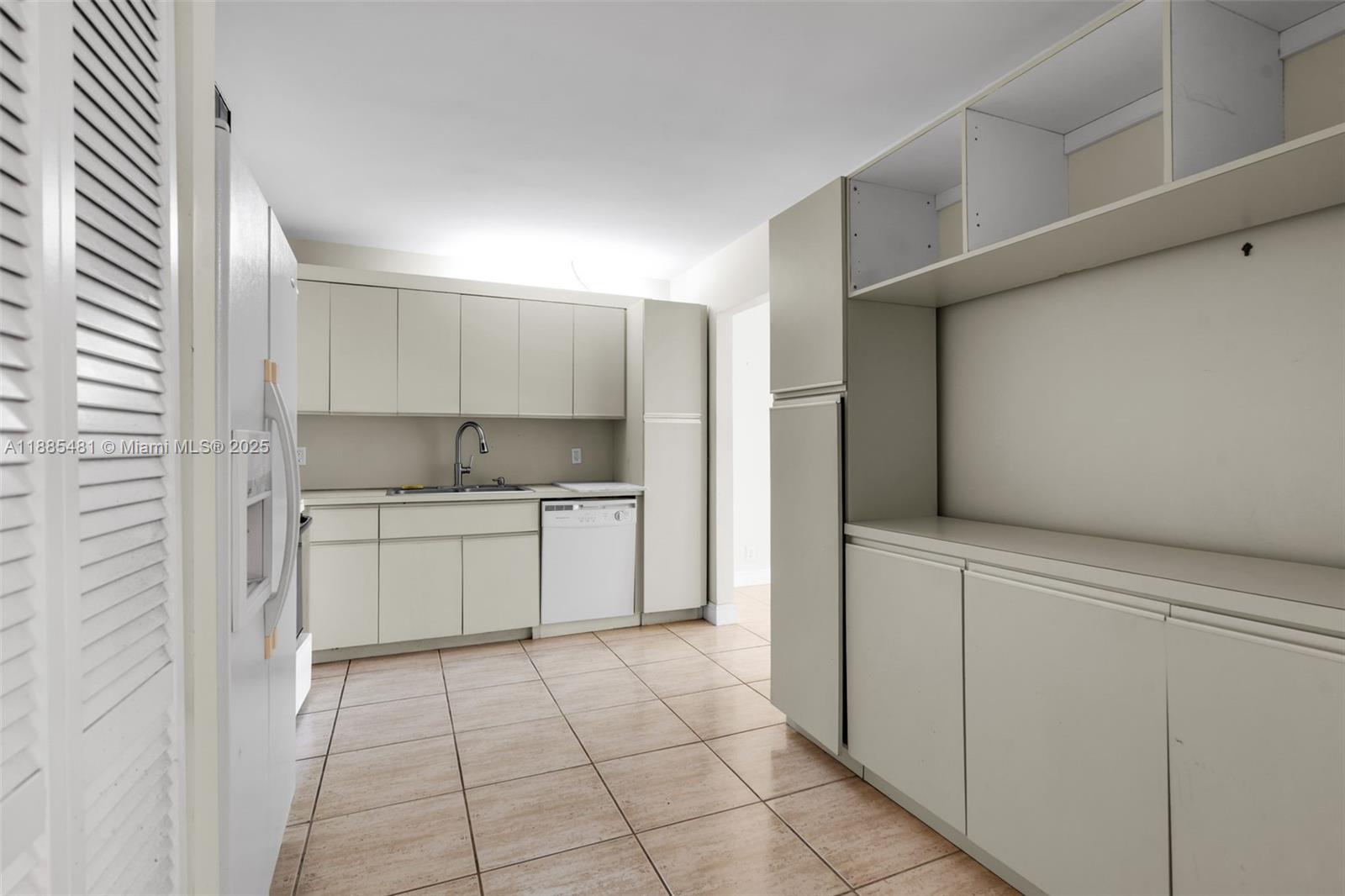 CHAMPLAIN TOWERS NORTH CO - Residential