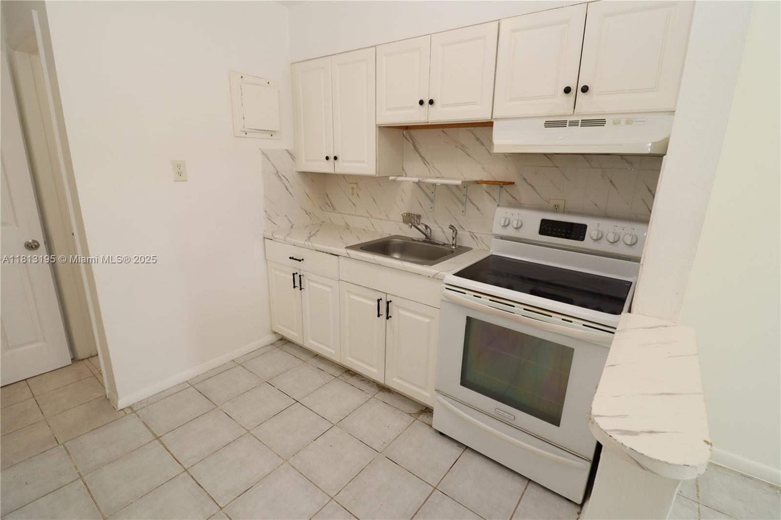ST JAMES PARK WEST ADD - Residential Lease