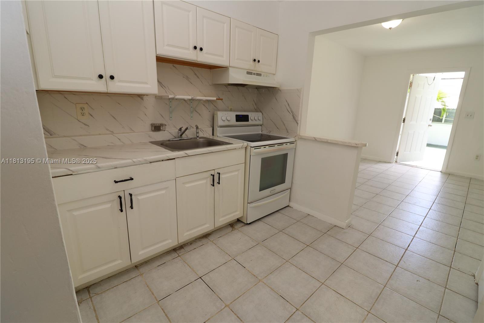 ST JAMES PARK WEST ADD - Residential Lease