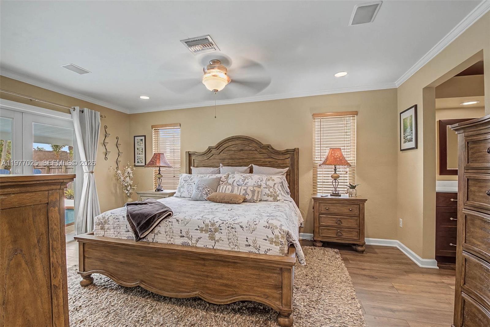 CRYSTAL HEIGHTS - Residential