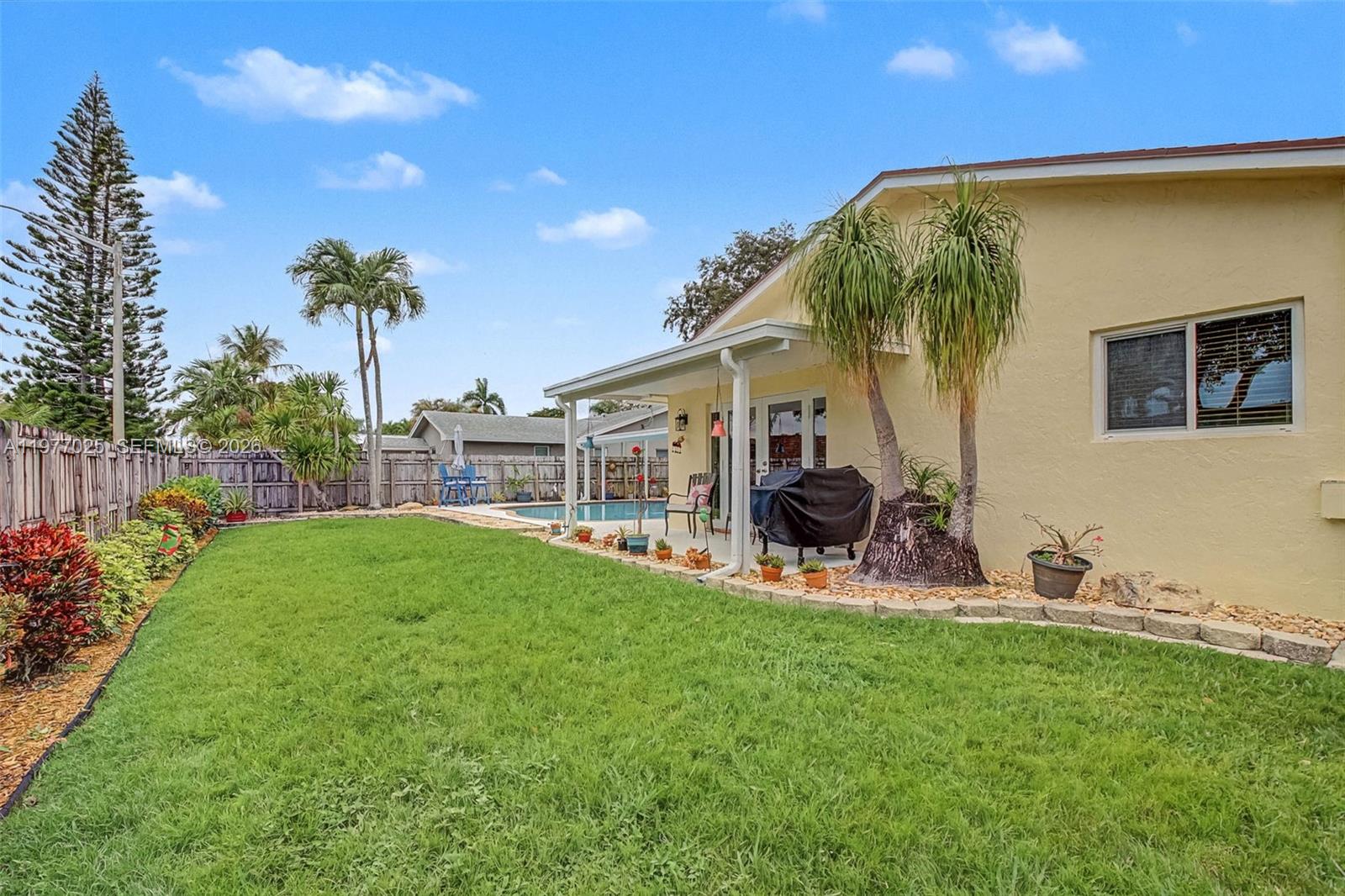 CRYSTAL HEIGHTS - Residential