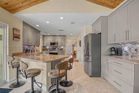 Tiny photo for 2694 SW 14th Dr, Deerfield Beach, FL 33442 (MLS # A11977025)