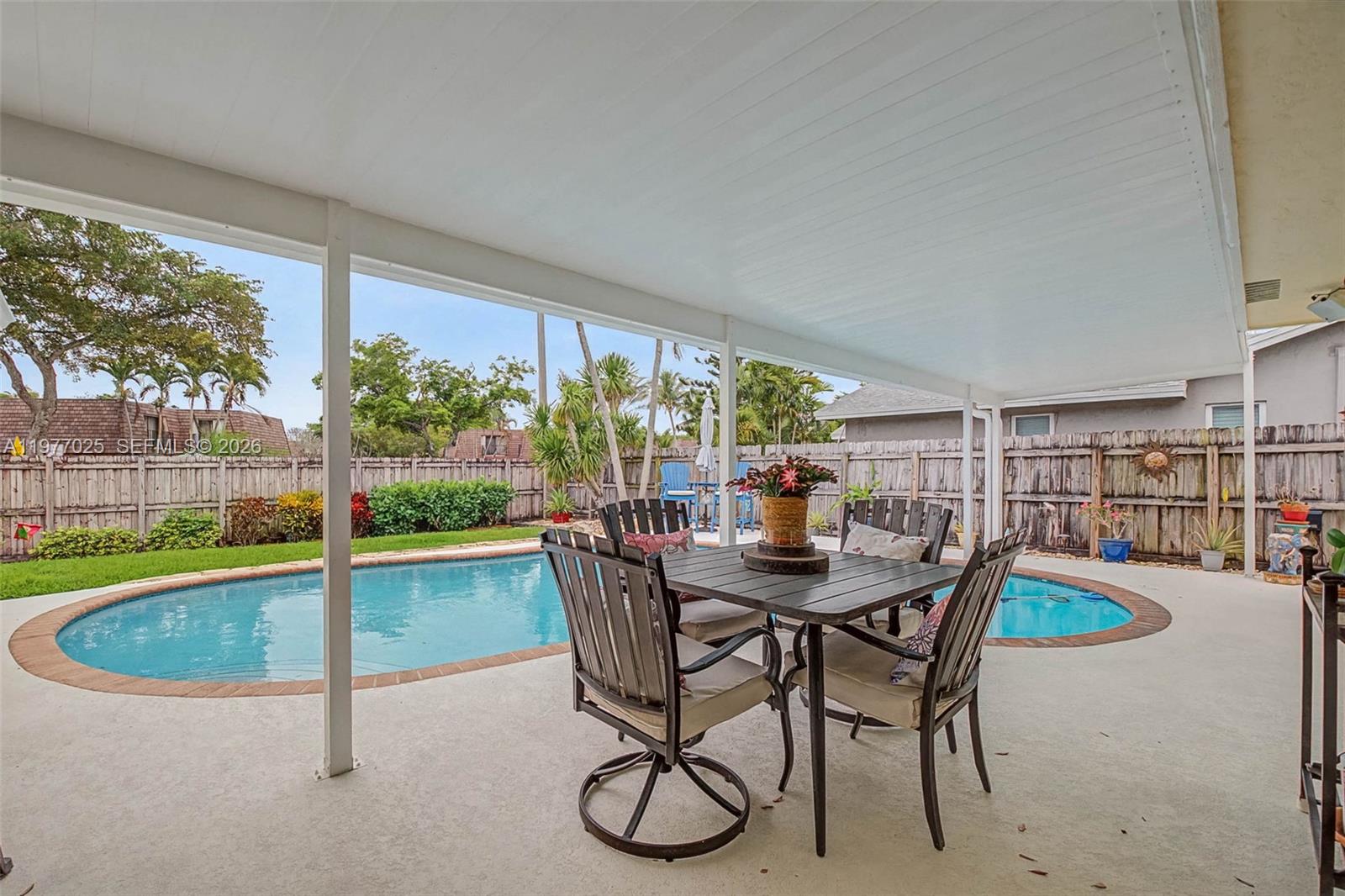 CRYSTAL HEIGHTS - Residential