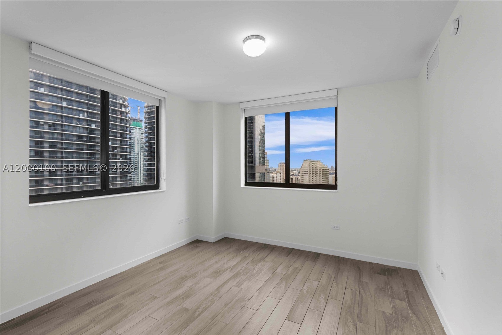 999 SW 1st Ave 3202