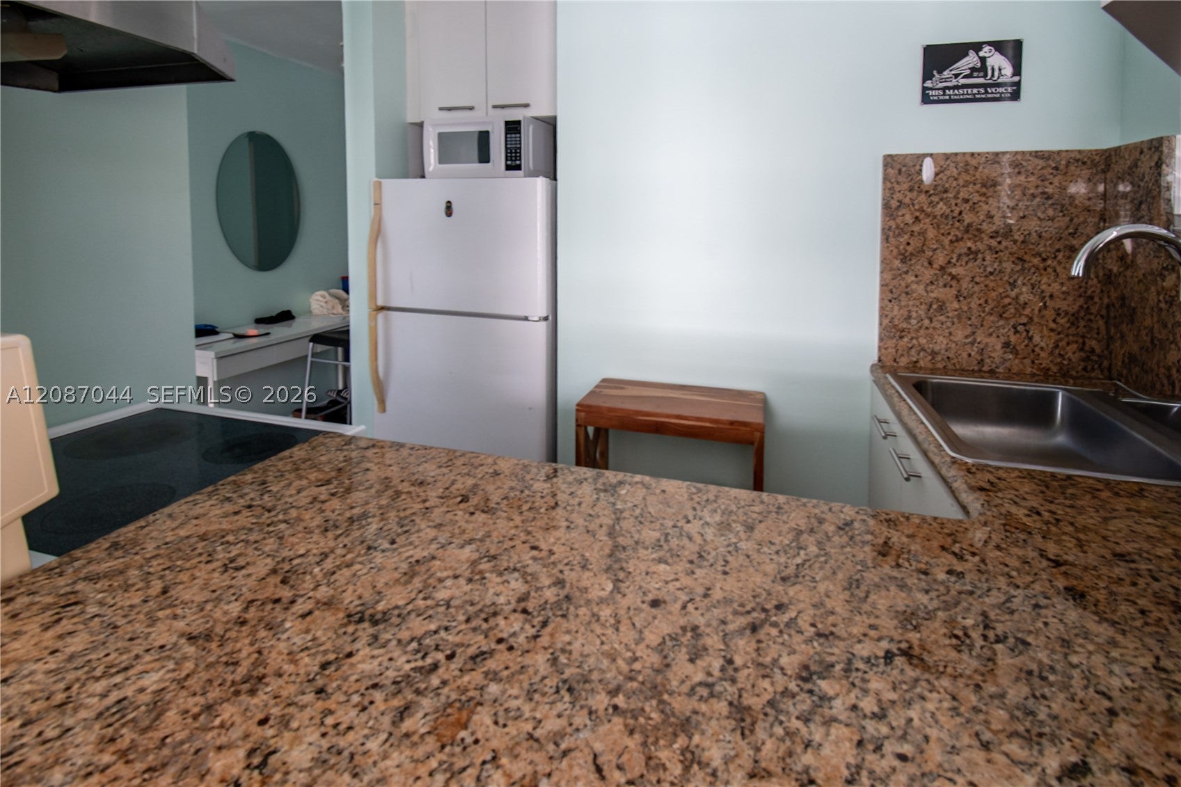 1460 Ocean Dr 309