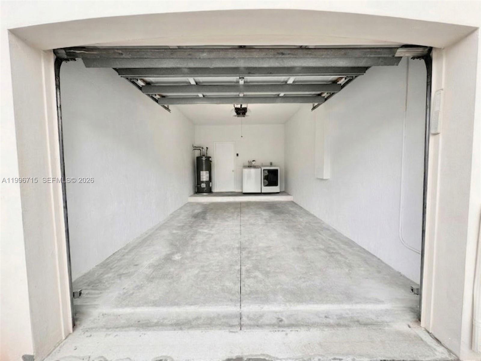 SECTORS 3 & 4 BOUNDARY PL - Residential Lease