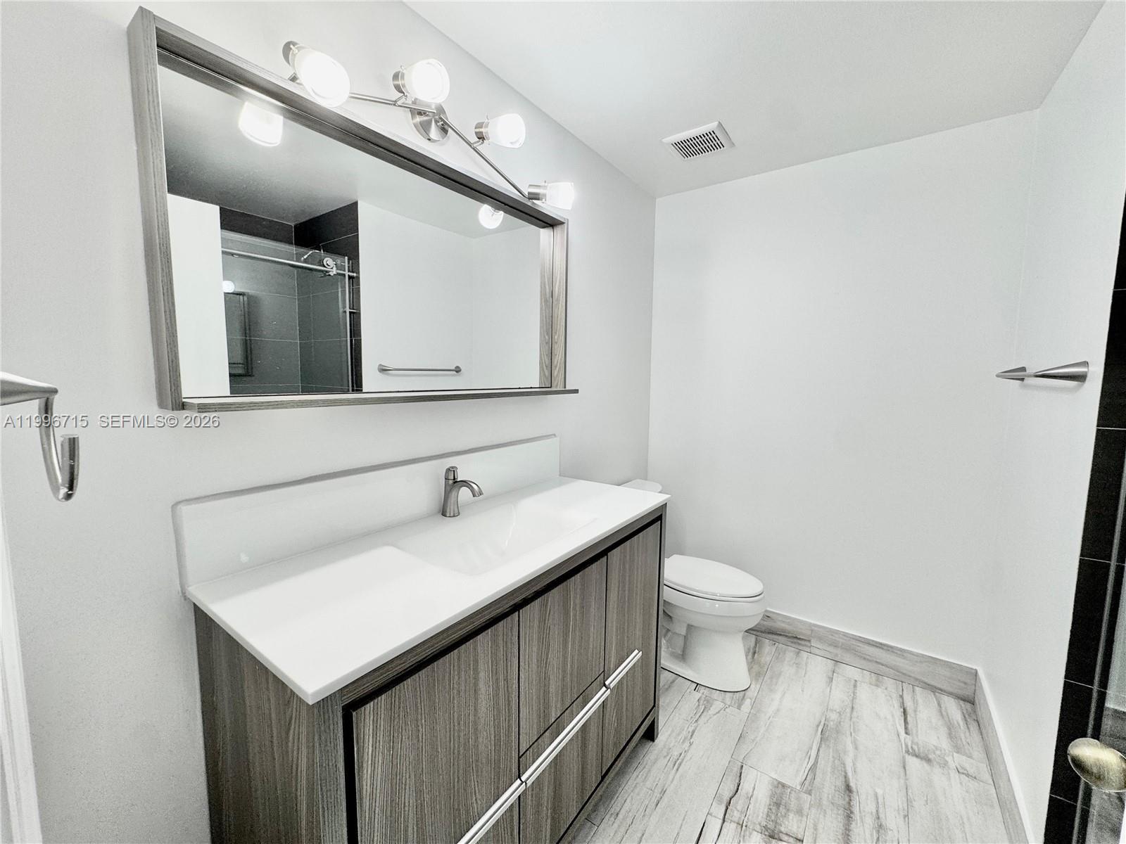 SECTORS 3 & 4 BOUNDARY PL - Residential Lease