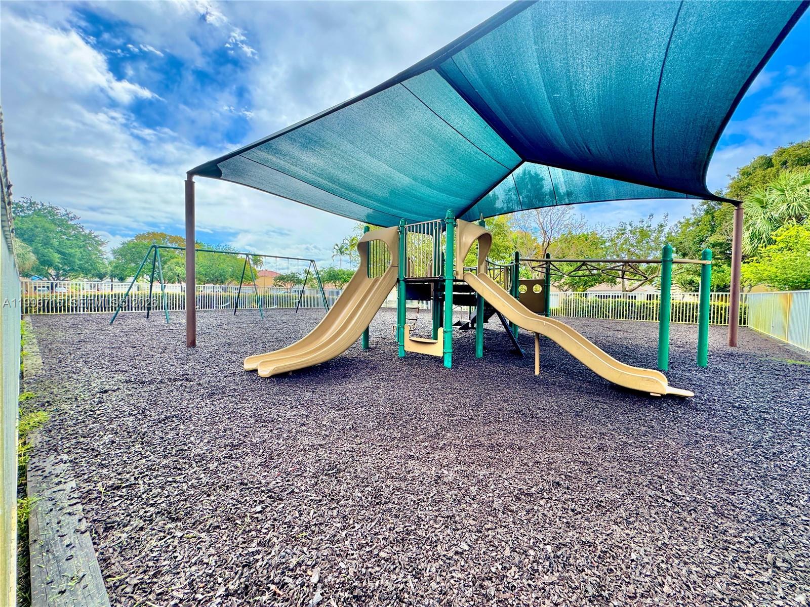 SECTORS 3 & 4 BOUNDARY PL - Residential Lease