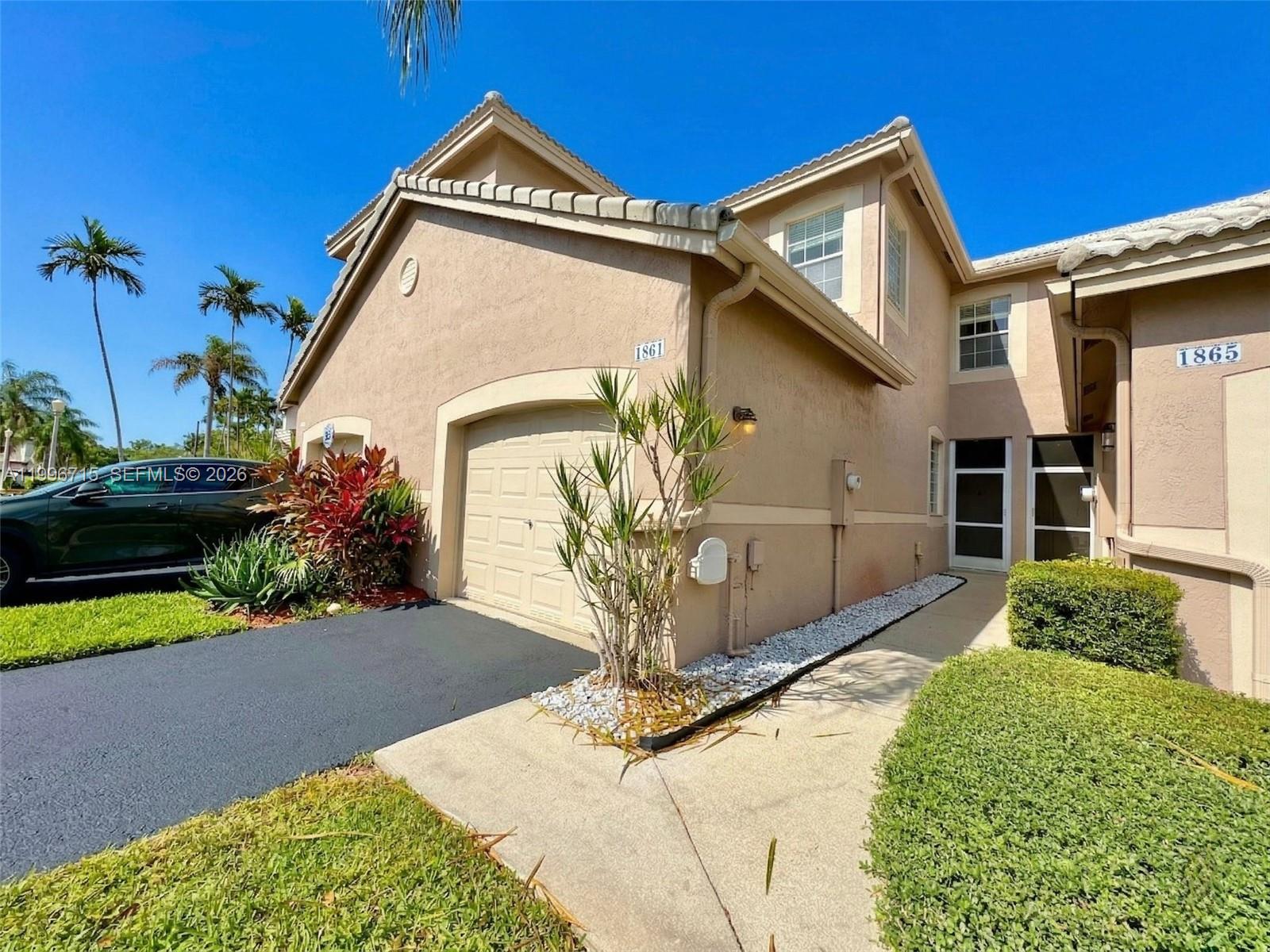 SECTORS 3 & 4 BOUNDARY PL - Residential Lease