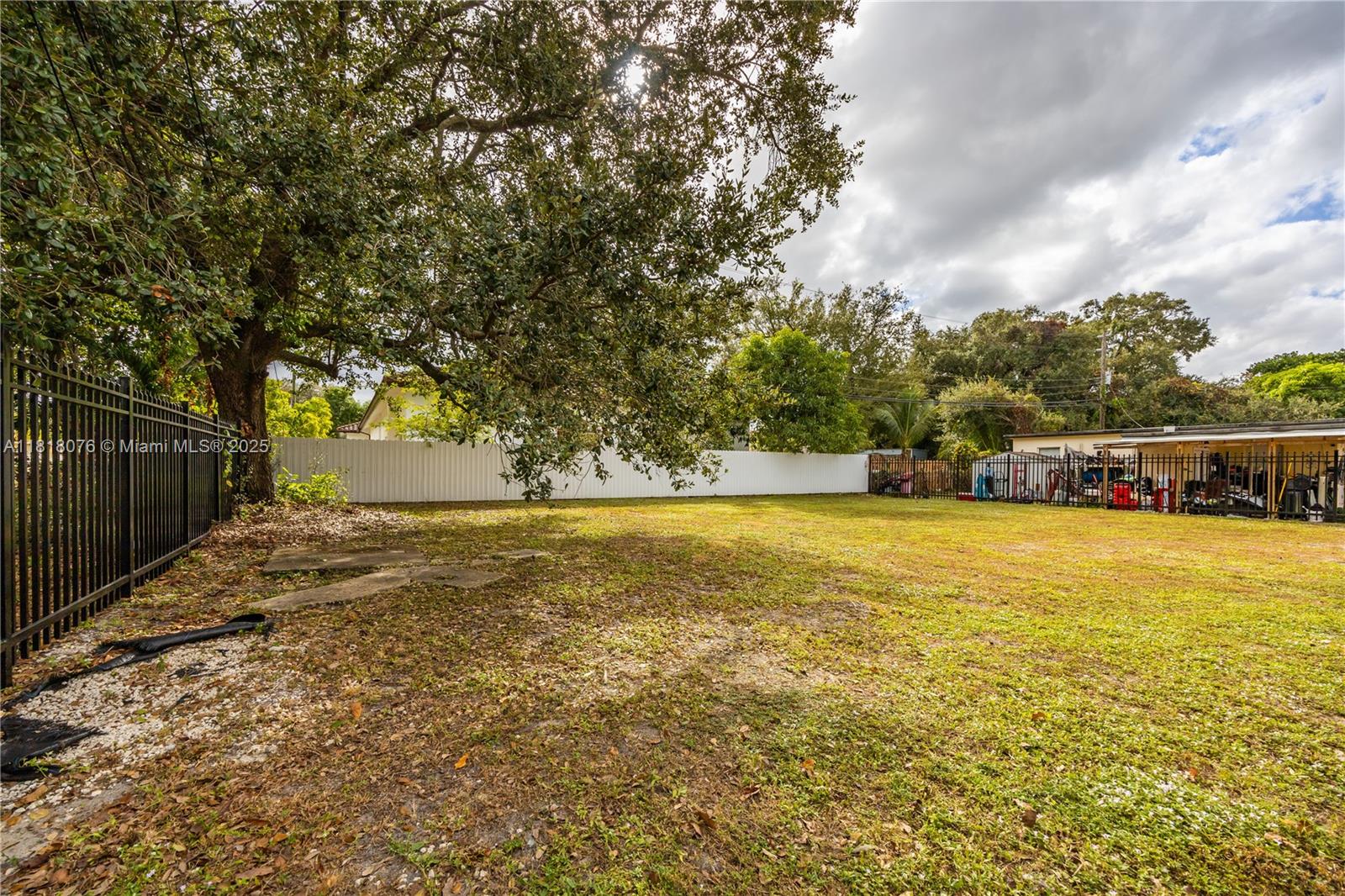 MIAMI GARDENS ESTATES SEC - Residential Income