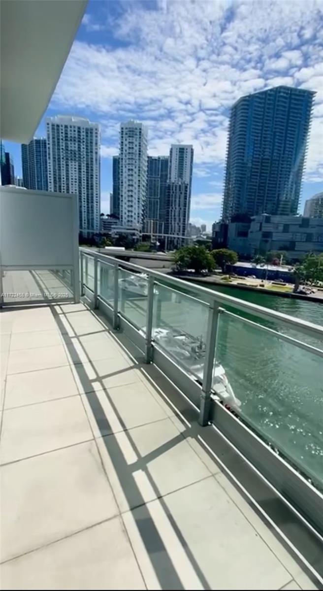 Rental Property at 92 Sw 3rd St 704, Miami, Broward County, Florida - Bedrooms: 3 
Bathrooms: 3  - $7,300 MO.