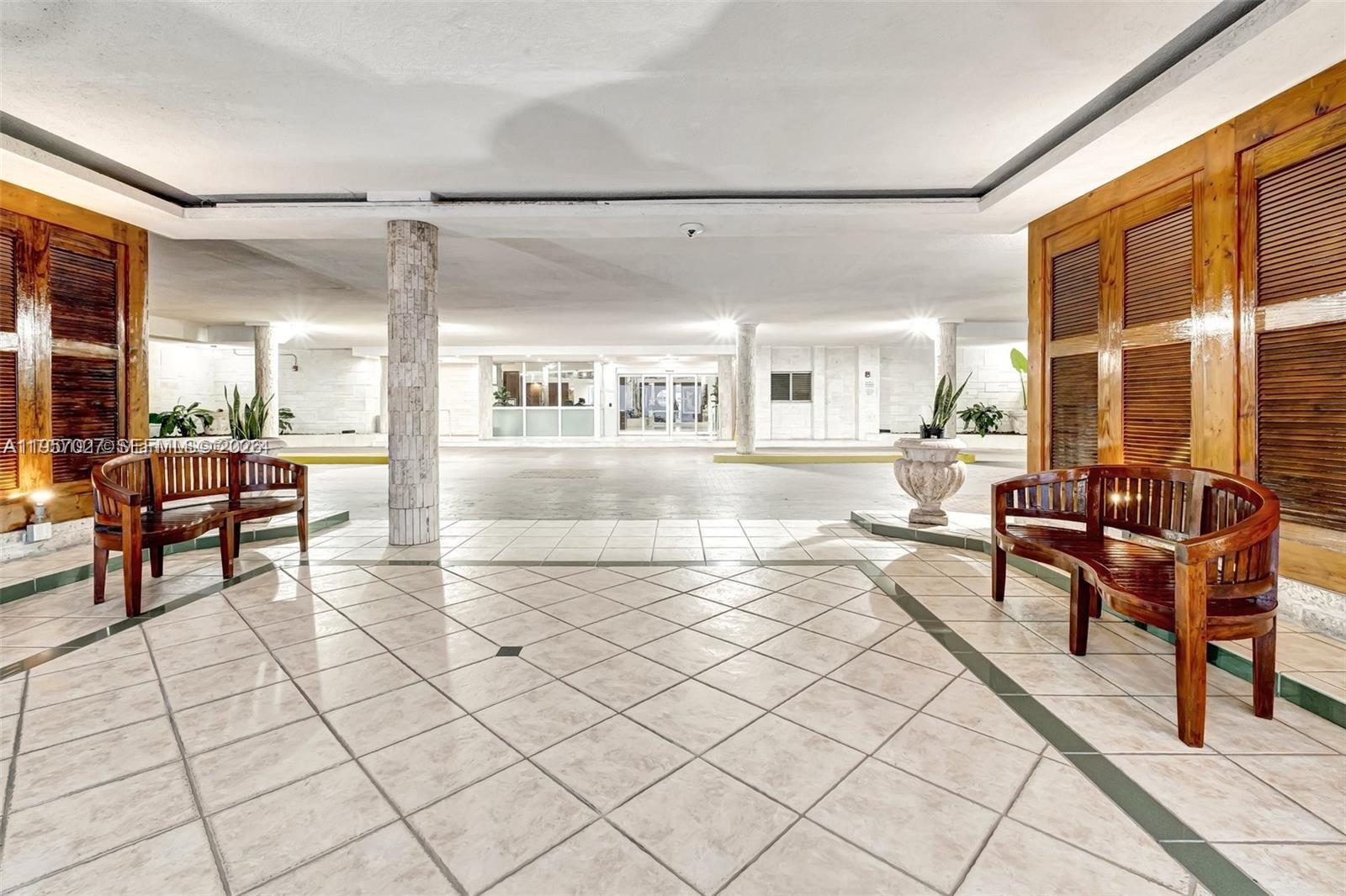 MIRASOL OCEAN TOWERS COND - Residential