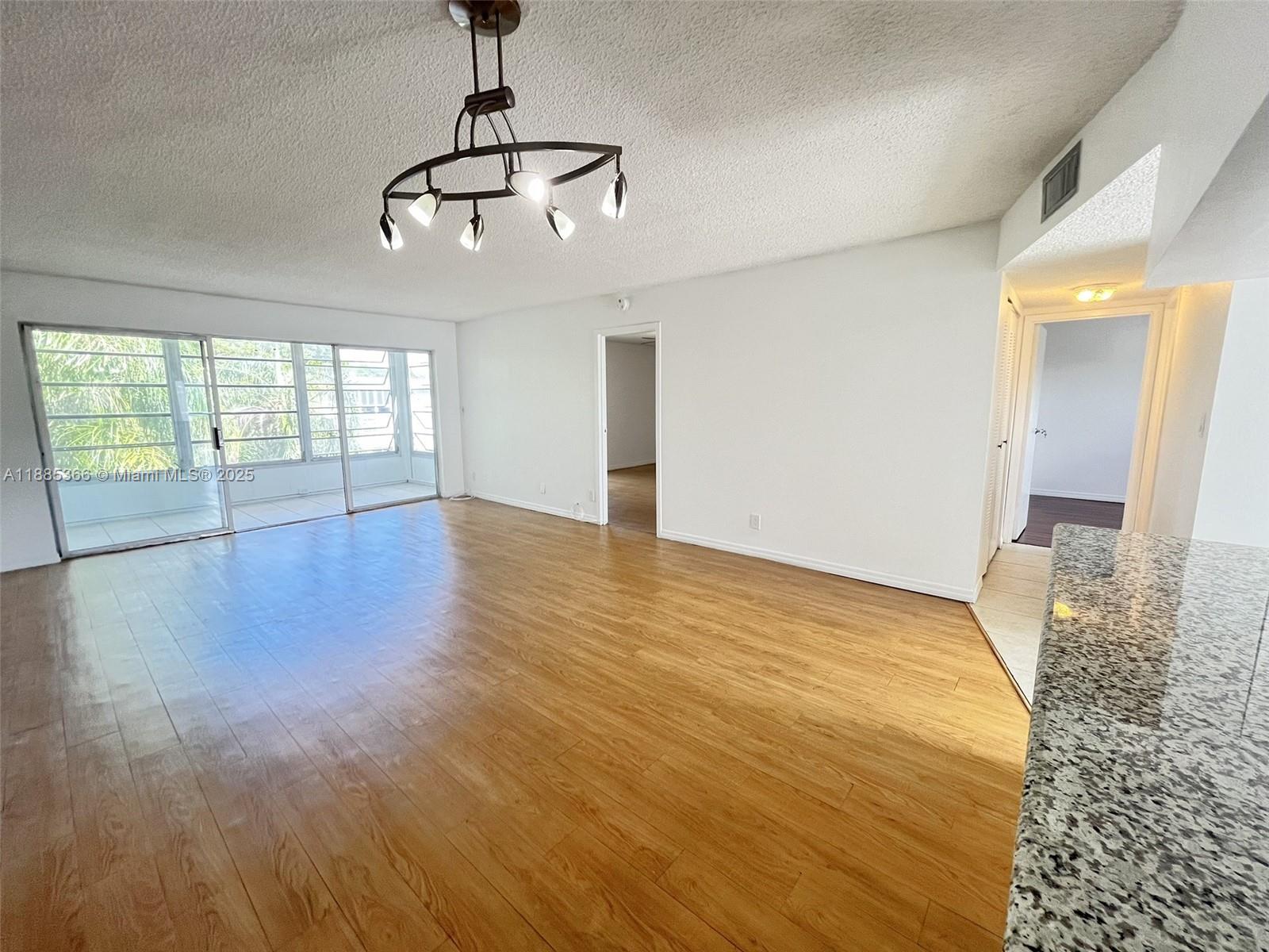 SANDS POINT CONDOMINIUM I - Residential Lease