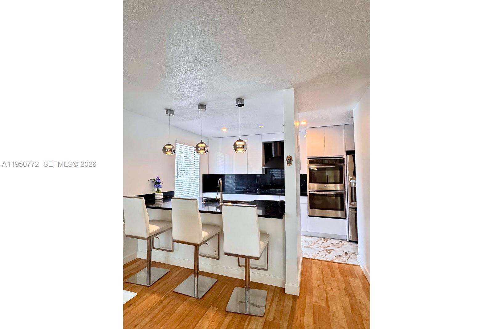 WOODLAKE VILLAGE TOWNHOME - Residential