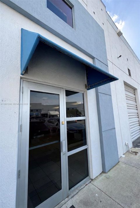 2365 NW 70th Ave 7 Miami FL 33122