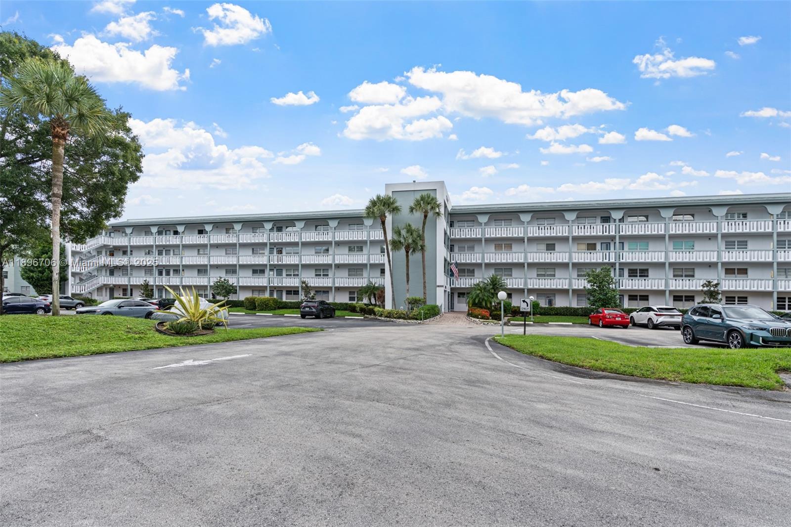 VICTORIA VILLAGE C CONDO - Residential