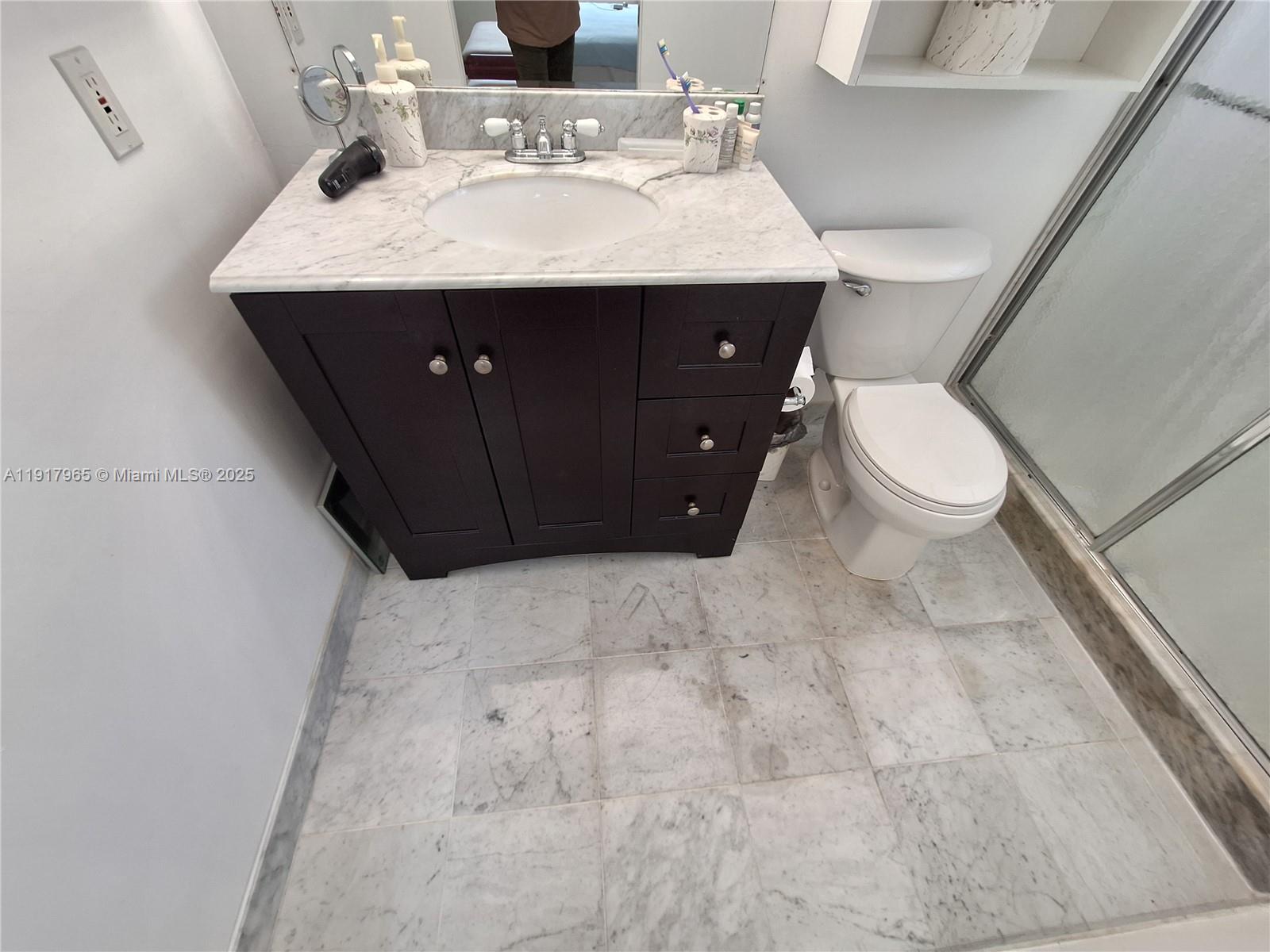 MEADOWBROOK LAKES CONDO - Residential