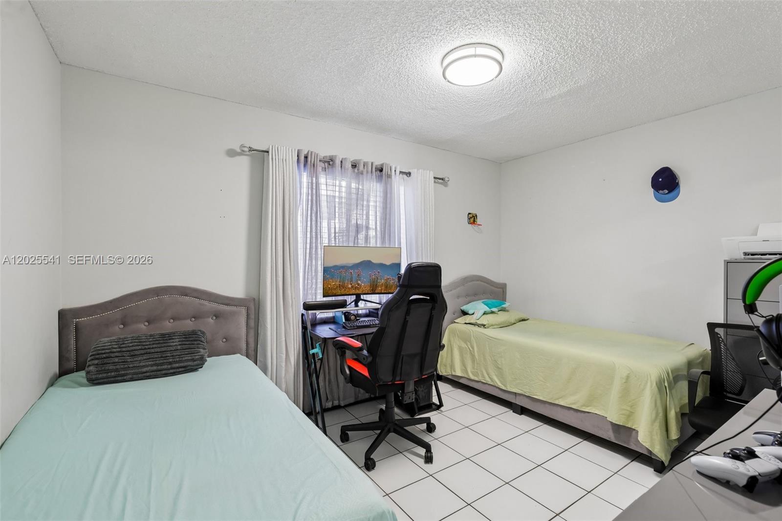 VILLAMORE CONDO - Residential