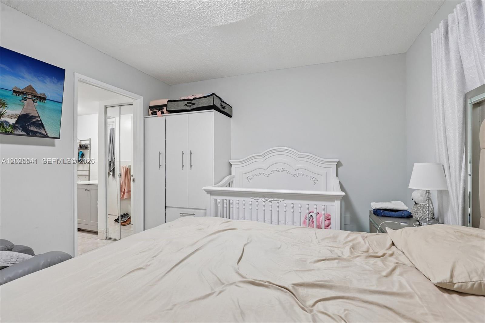 VILLAMORE CONDO - Residential