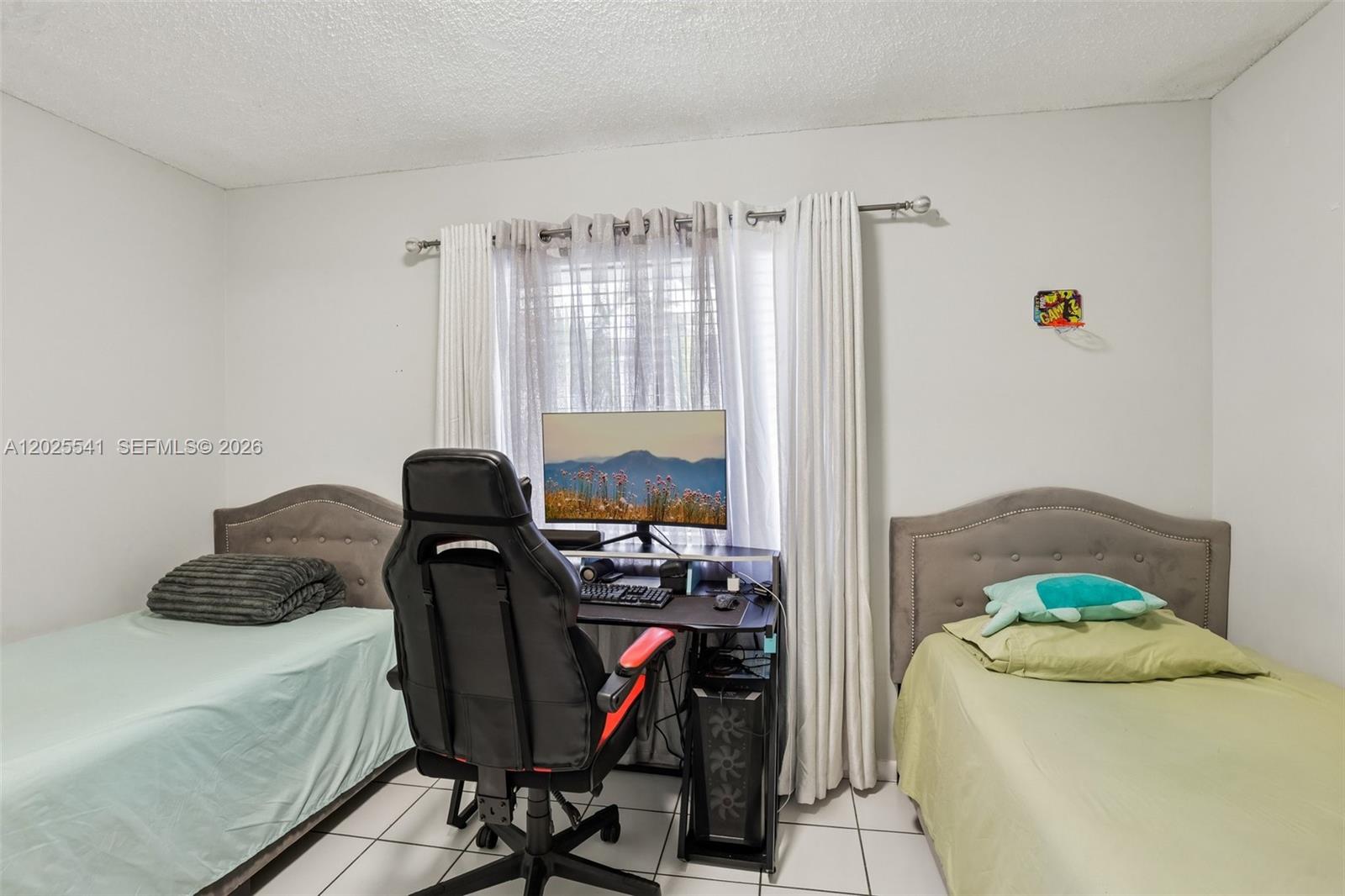 VILLAMORE CONDO - Residential