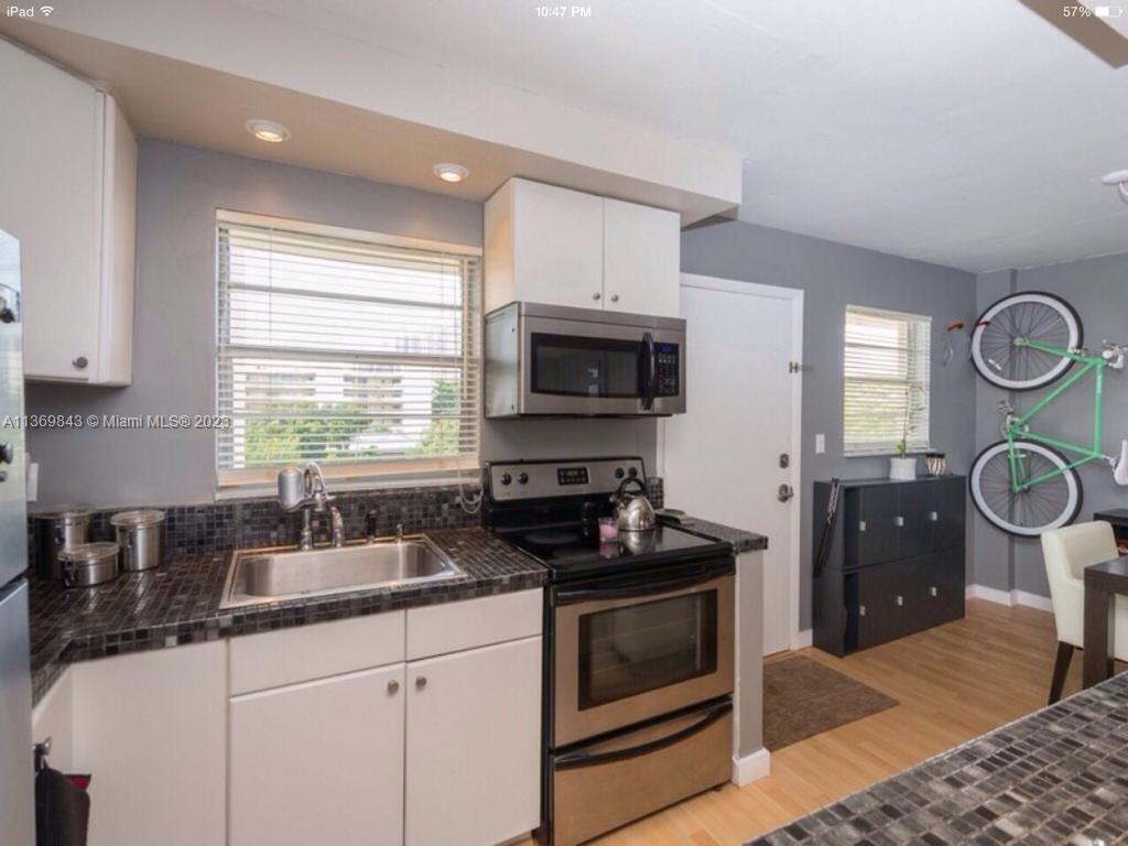 LENOX VIEW CONDOMINIUM - Residential Lease