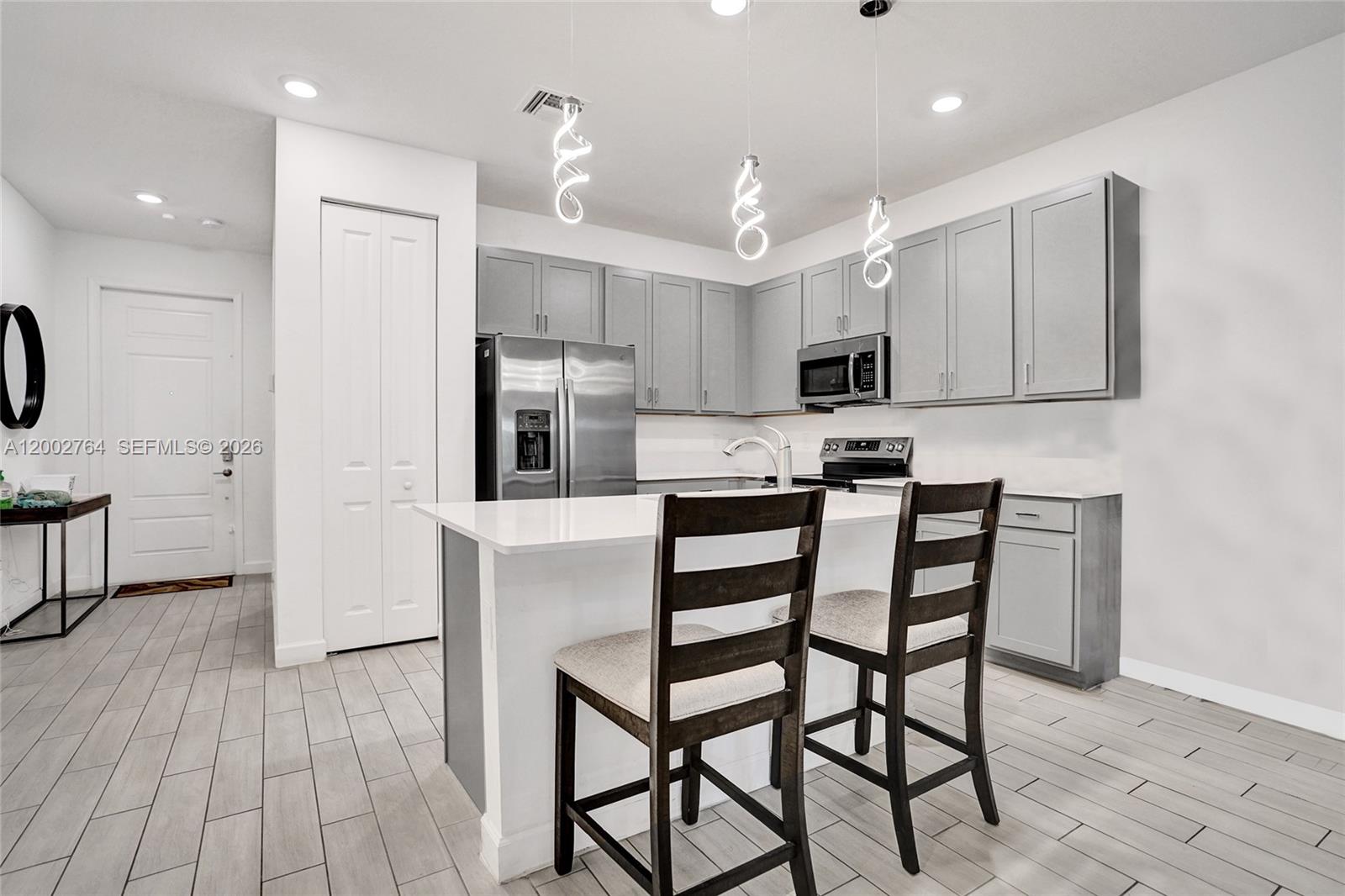 AVALON TRAILS AT VILLAGES - Residential