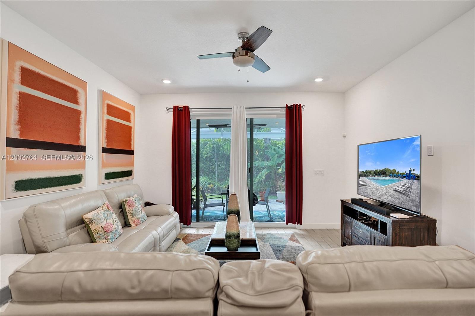 AVALON TRAILS AT VILLAGES - Residential