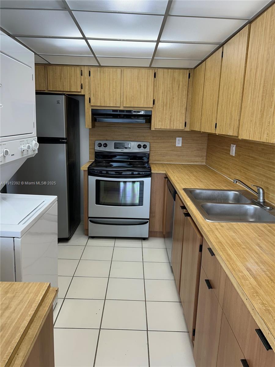 MILLER GARDENS CONDO - Residential