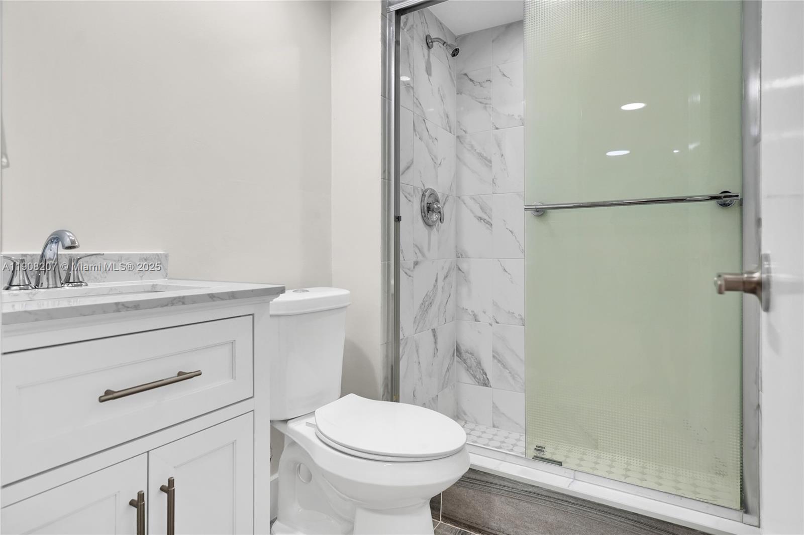 BERKLEY HOUSE OF CARRIAGE - Residential Lease