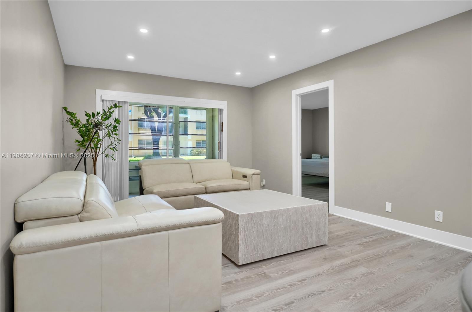 BERKLEY HOUSE OF CARRIAGE - Residential Lease