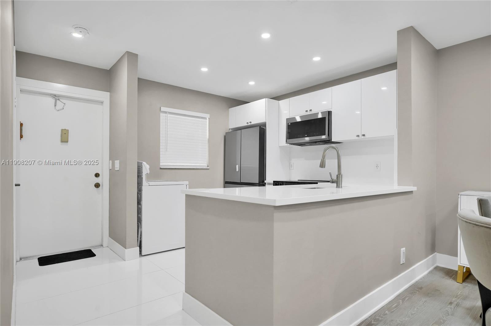 BERKLEY HOUSE OF CARRIAGE - Residential Lease