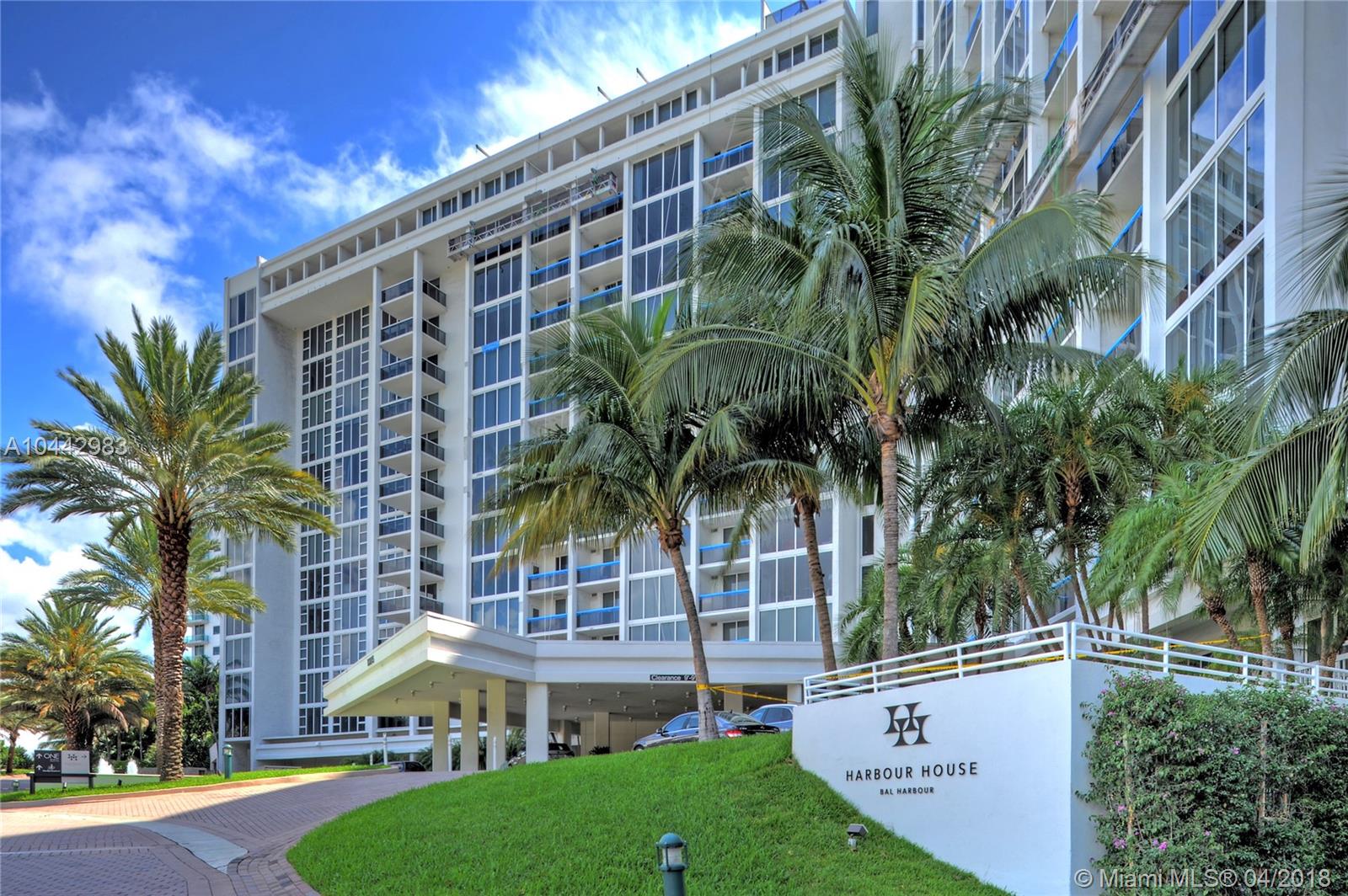 Nicely furnished 1B/1.5BA offers amazing view of the ocean. Tile/marble floors, washer/dryer in the unit, valet, media lounge, secured garage, reception, pool/jacuzzi, market/cafe, fitness centre with spa and yoga, club room, concierge service, beach service. Short walk to Bal Harbour Shops, supermarkets, restaurants, houses of worship, boutiques, banks. Easy to show!