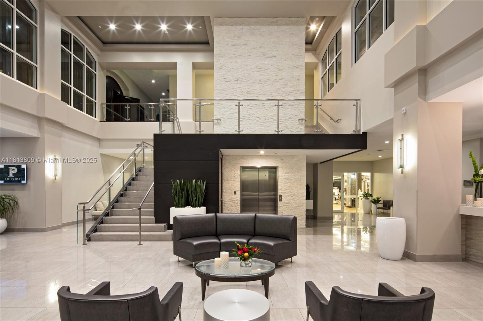 NORTH TOWER AT THE POINT - Residential