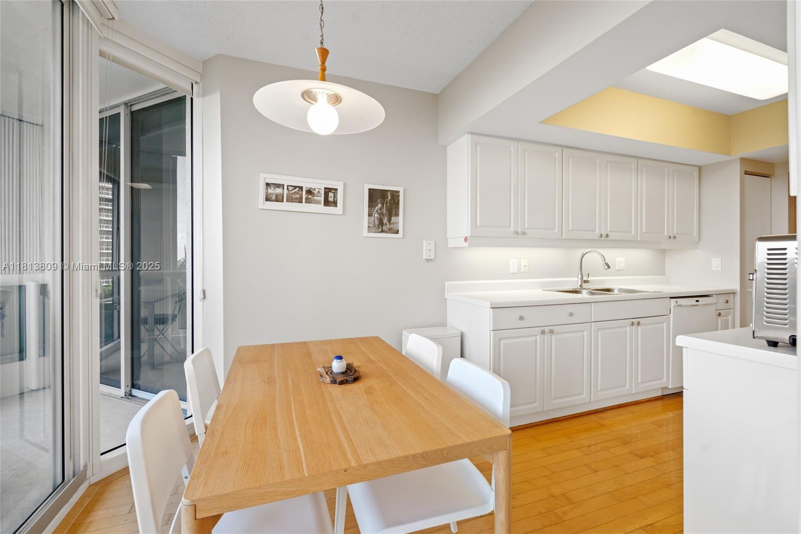 NORTH TOWER AT THE POINT - Residential