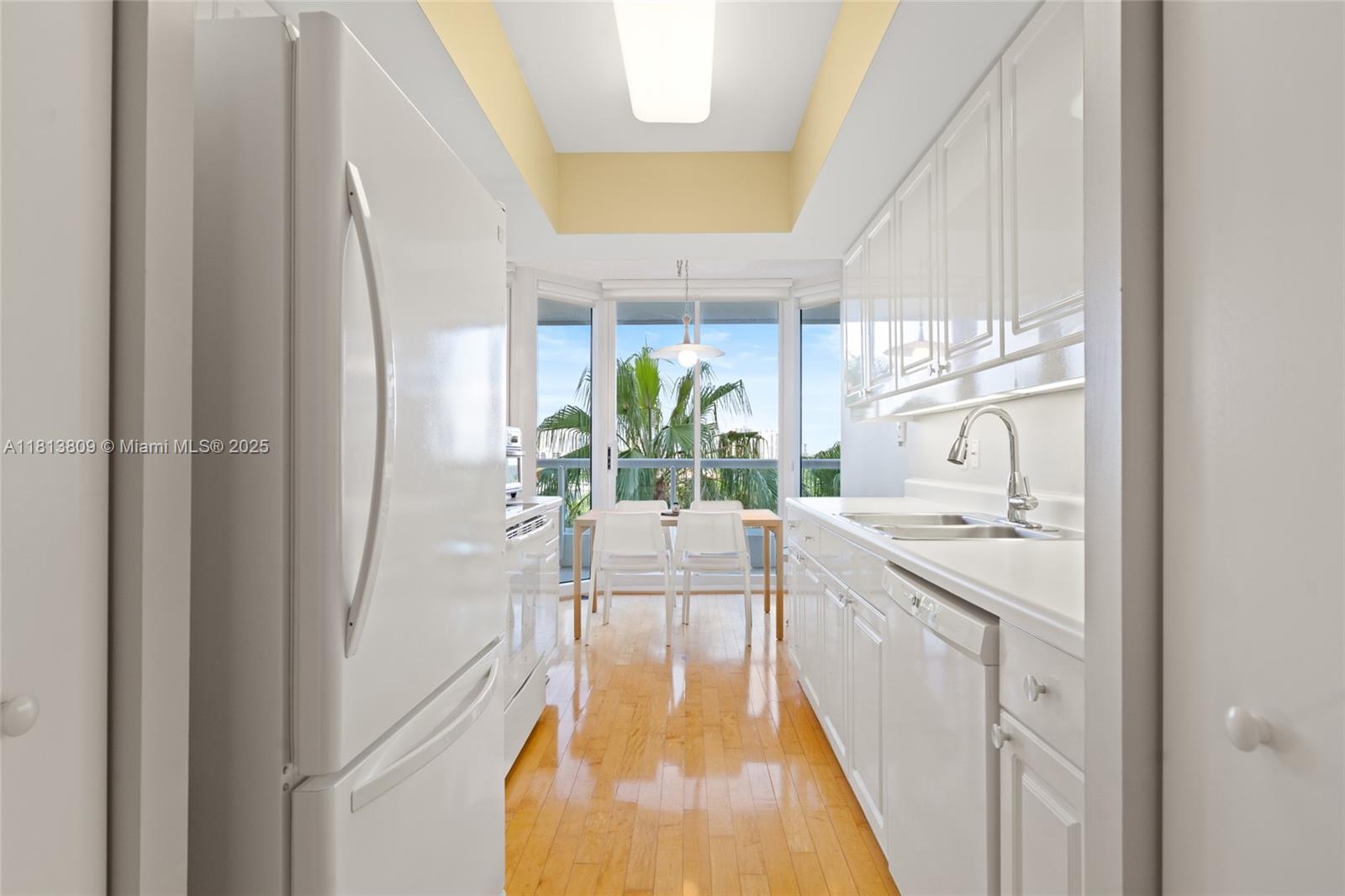 NORTH TOWER AT THE POINT - Residential