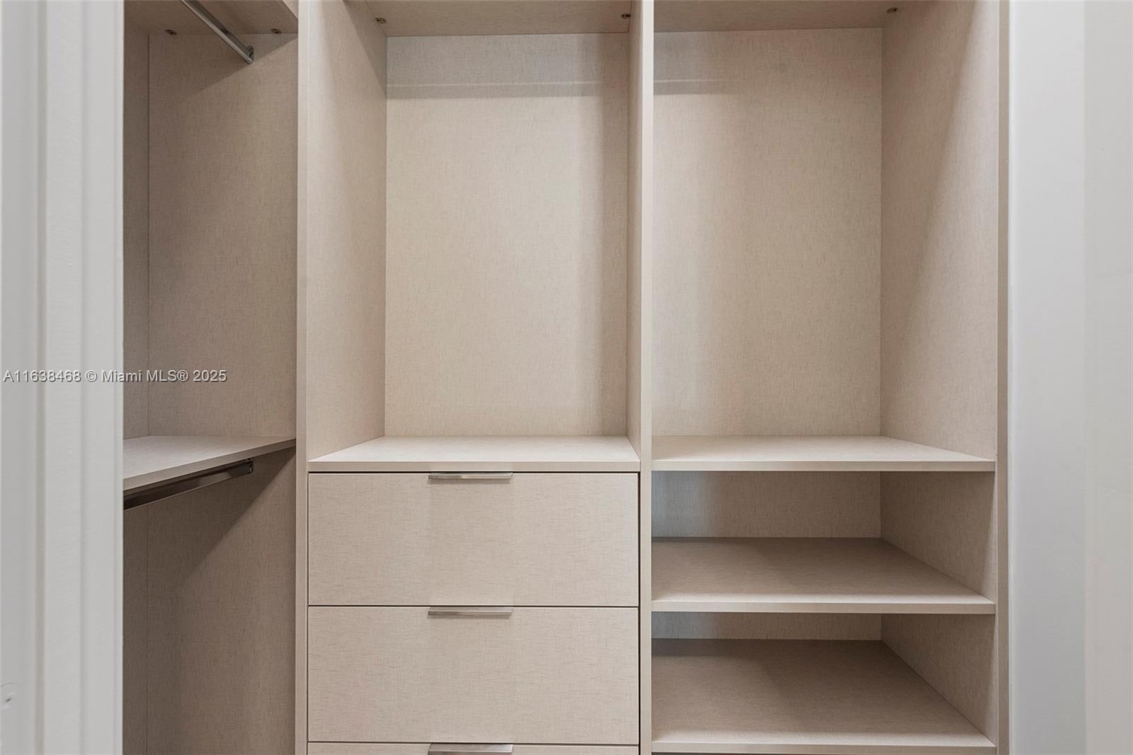 AVENTURA 14TH ADDN - Residential