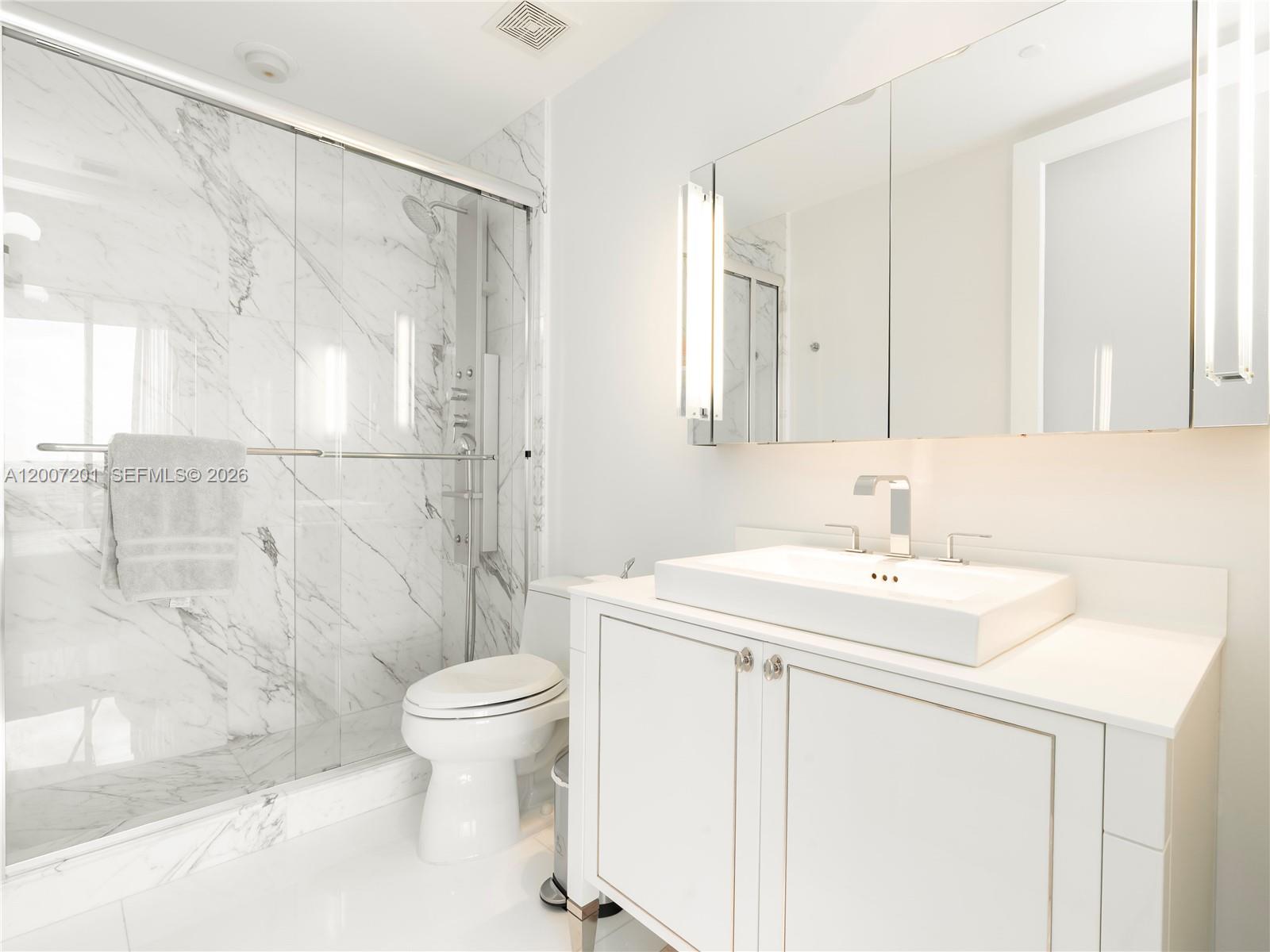 THE BATH CLUB - Residential