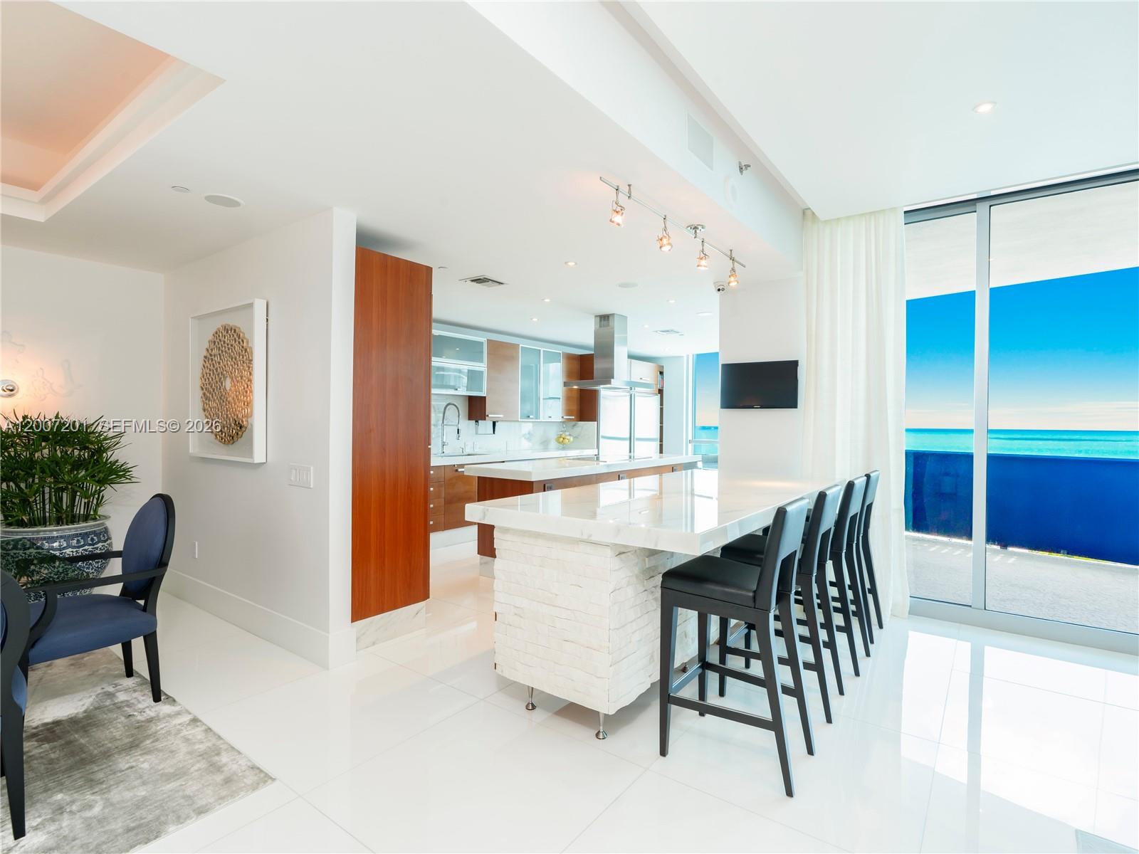 THE BATH CLUB - Residential