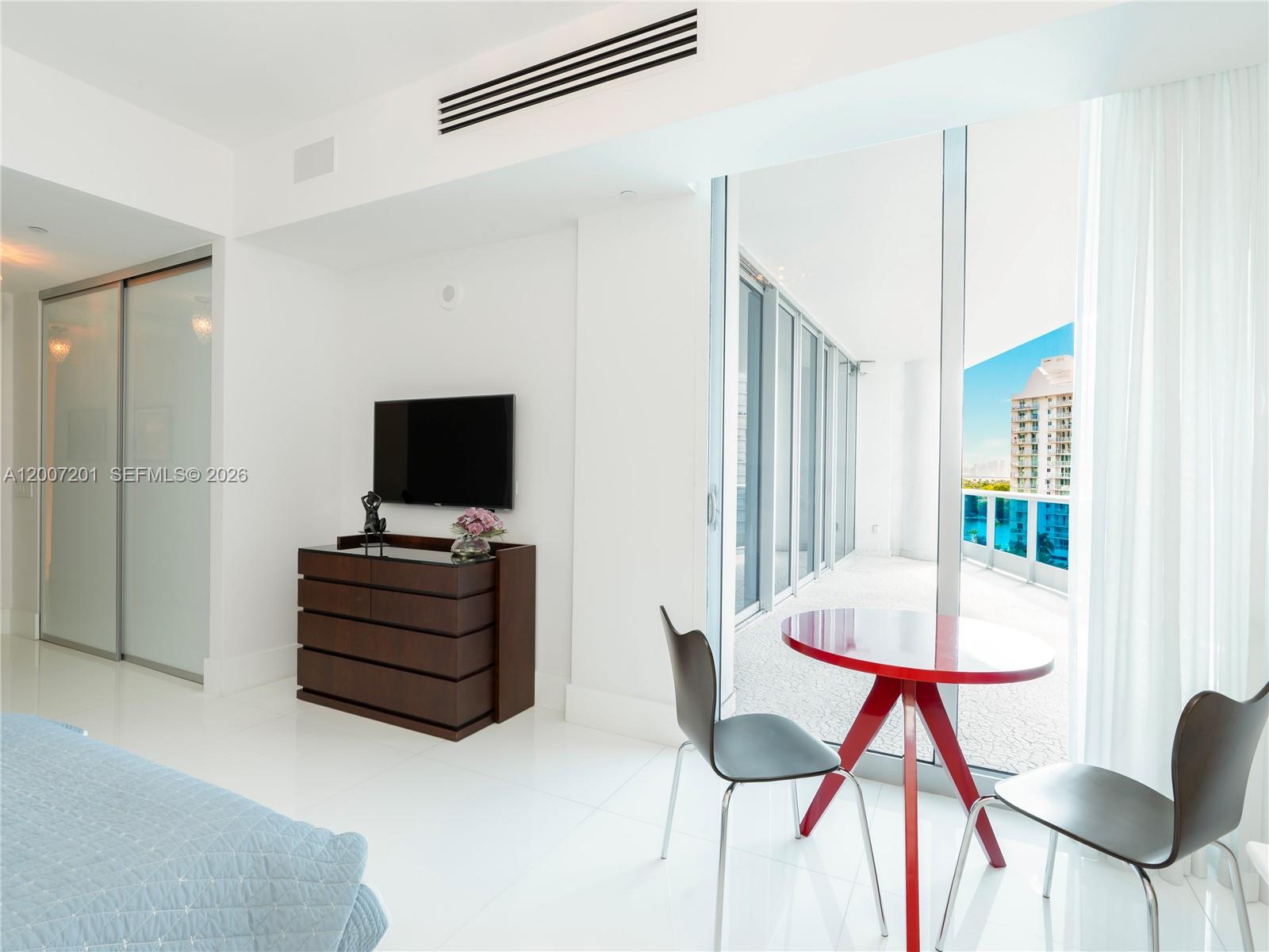 THE BATH CLUB - Residential