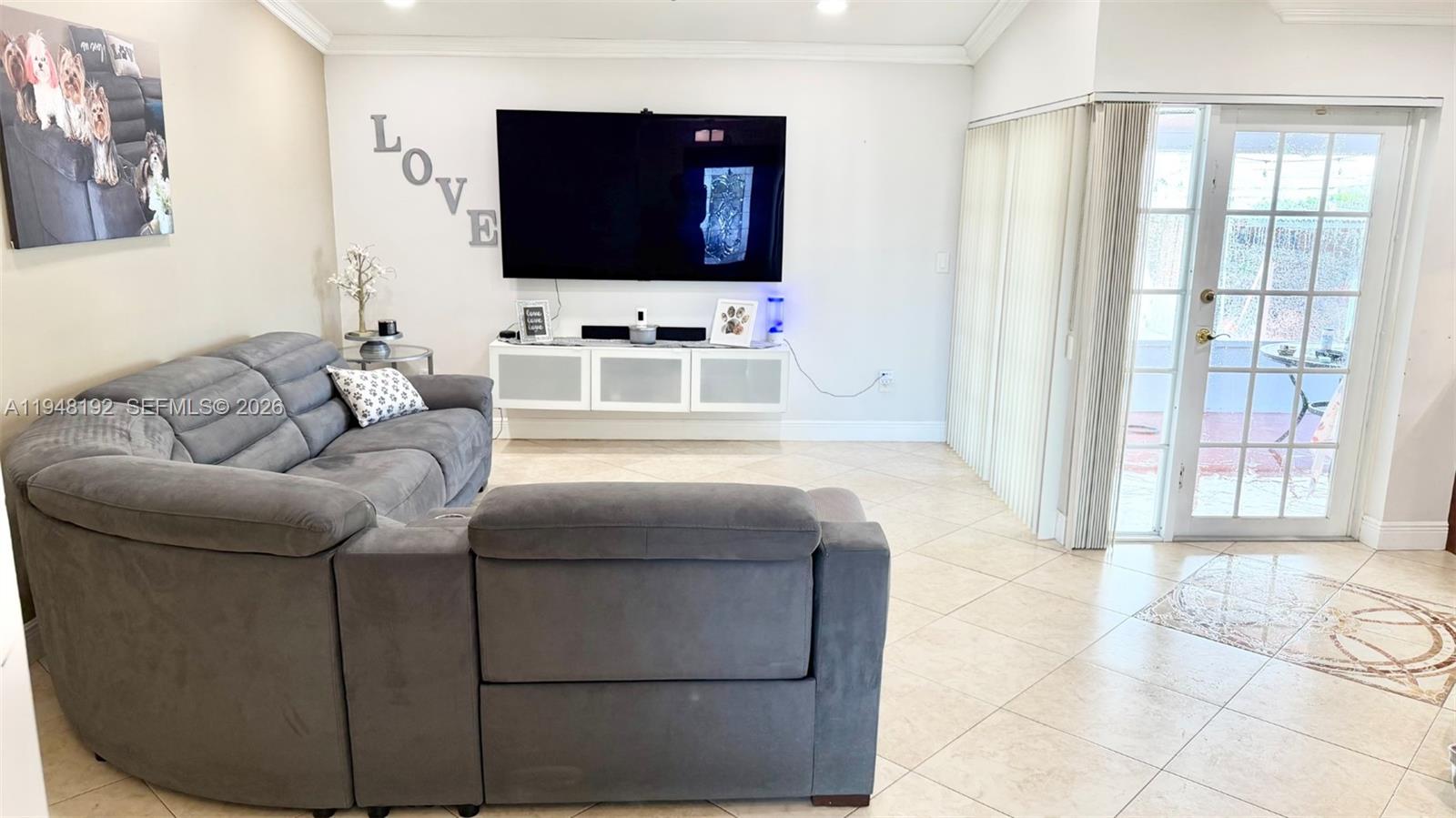 MEADOW WOOD MANOR SEC 9 - Residential