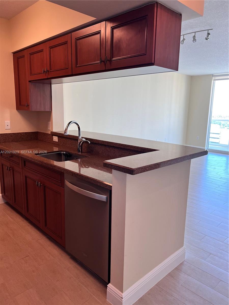 WATERGARDEN CONDO - Residential