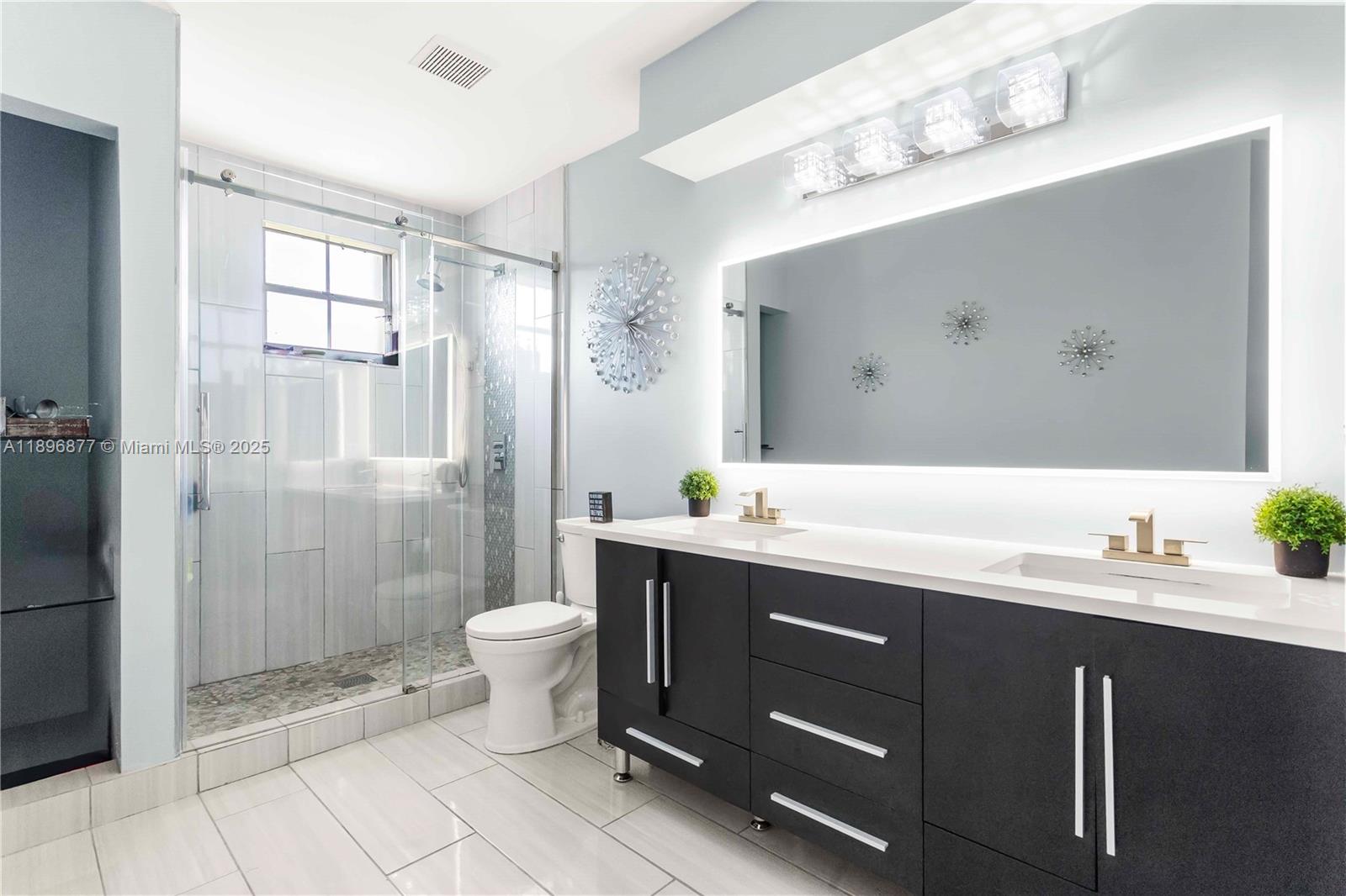 CHAPEL TRAIL REPLAT - Residential Lease