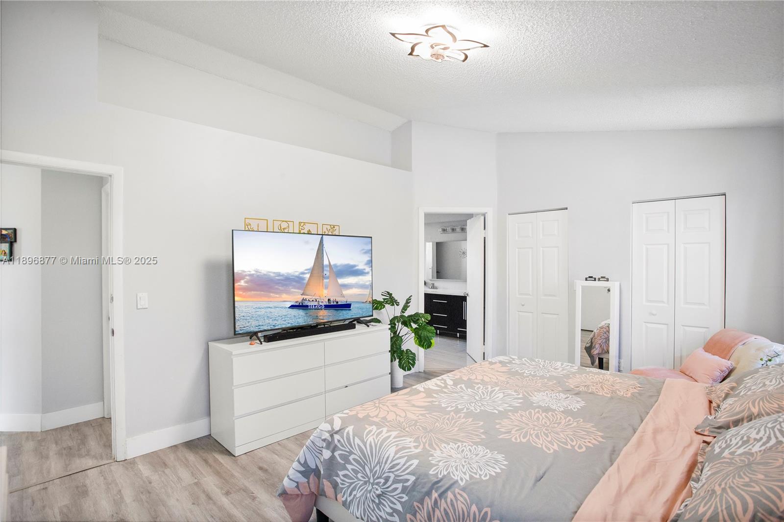 CHAPEL TRAIL REPLAT - Residential Lease