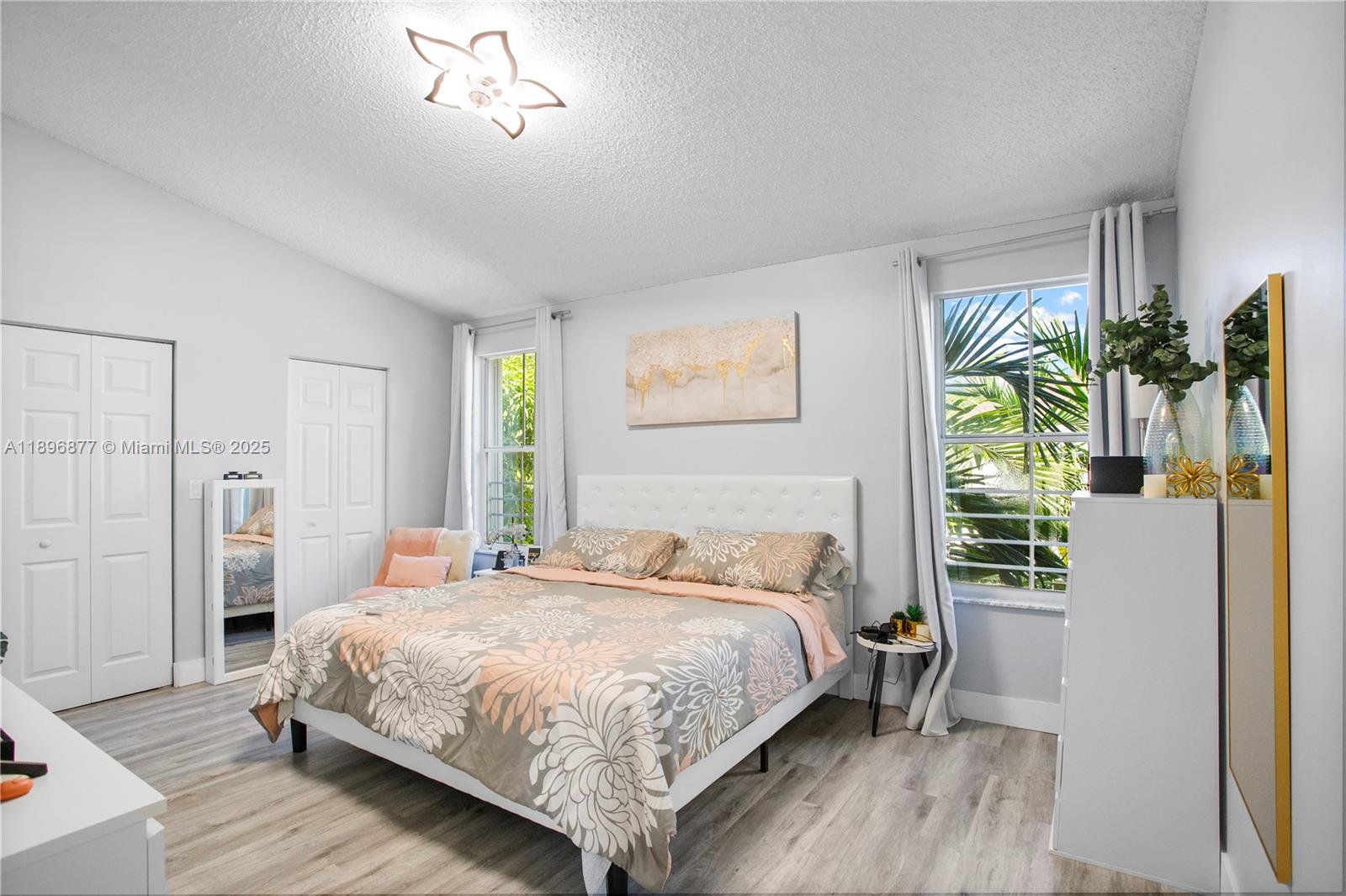 CHAPEL TRAIL REPLAT - Residential Lease